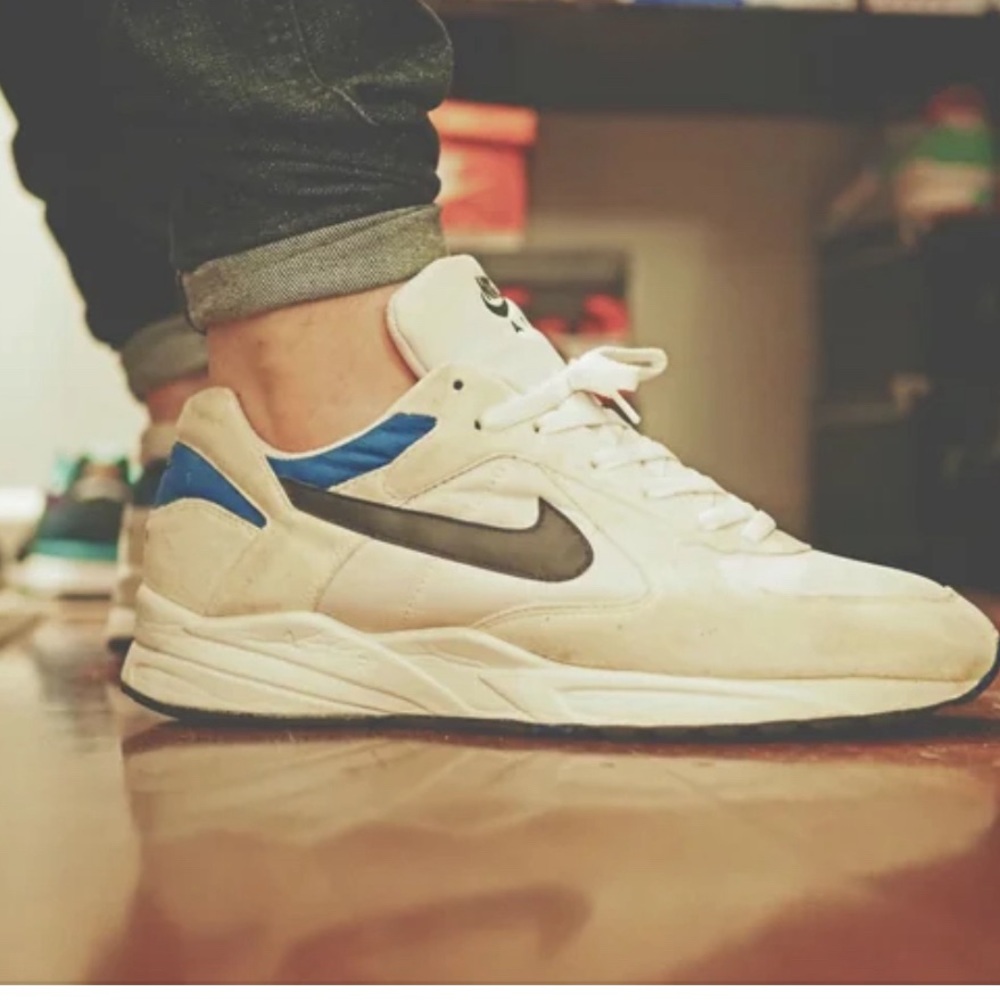 Vintage Nike Icarus